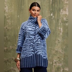 Gorgeous Blue Zebra Pattern Women's Cardigan Sweater- Made in Turkey- NWT